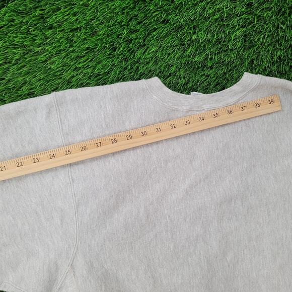 Vintage Champion Reverse-Weave Sweatshirt L/XL 23x26 Crop USA - Picture 10 of 16